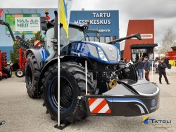 uued New Holland esiraskus koos tööriistakasti ja Led servatuledega